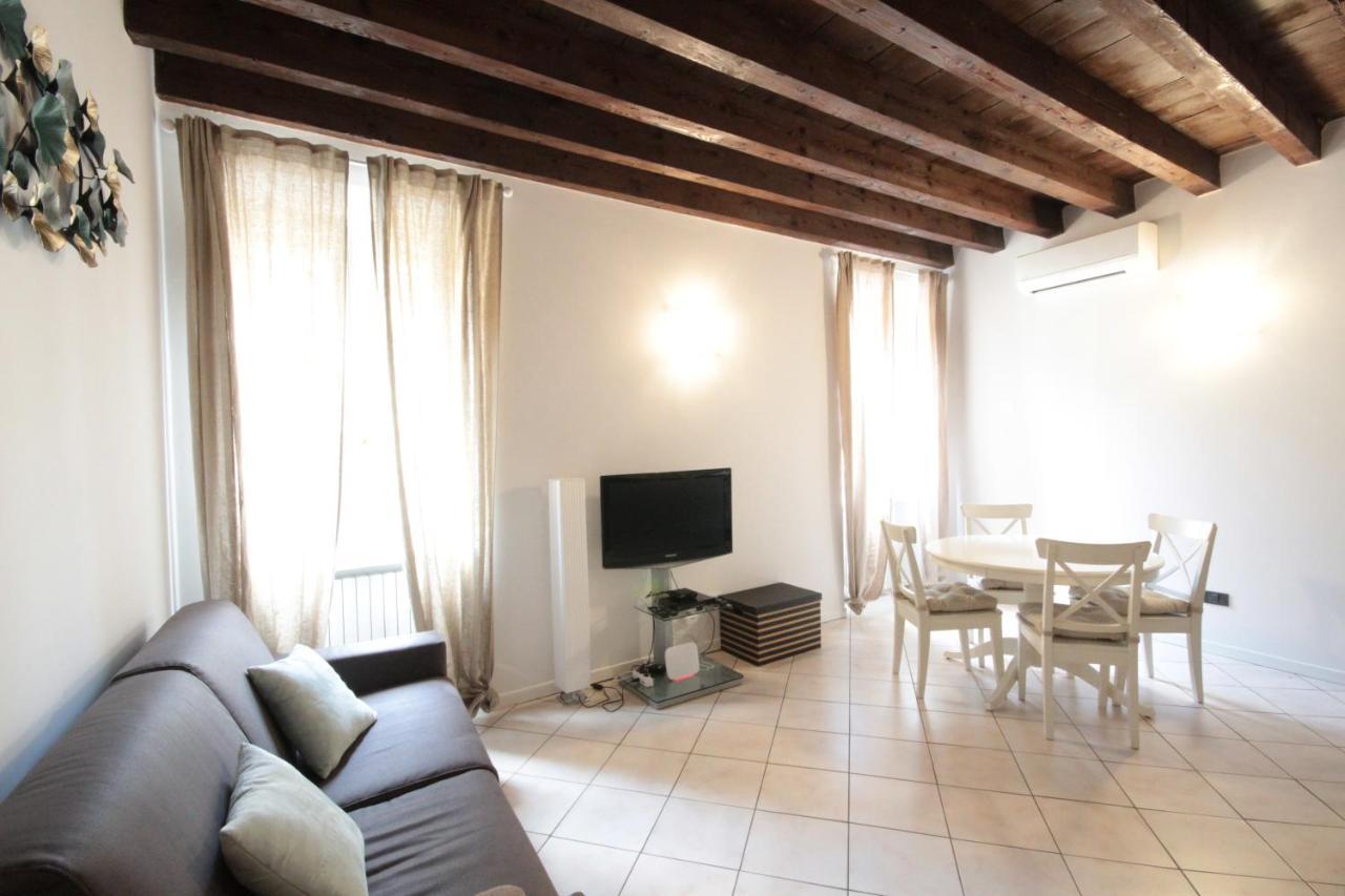 Interno 4 - Central Cozy New Flat ديسينسانو ديل غاردا المظهر الخارجي الصورة